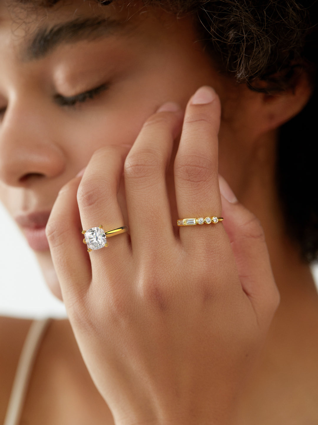 1ct Cushion Cut Lab Grown Diamond Ring 18K Gold Set
