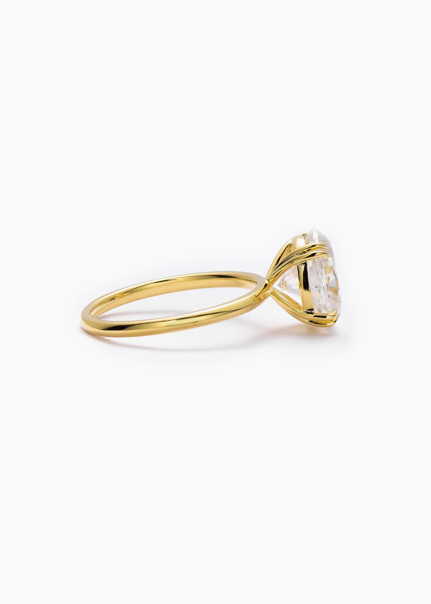 Lab-Grown Diamond Oval Cut Ring High Clarity (VS F Color)