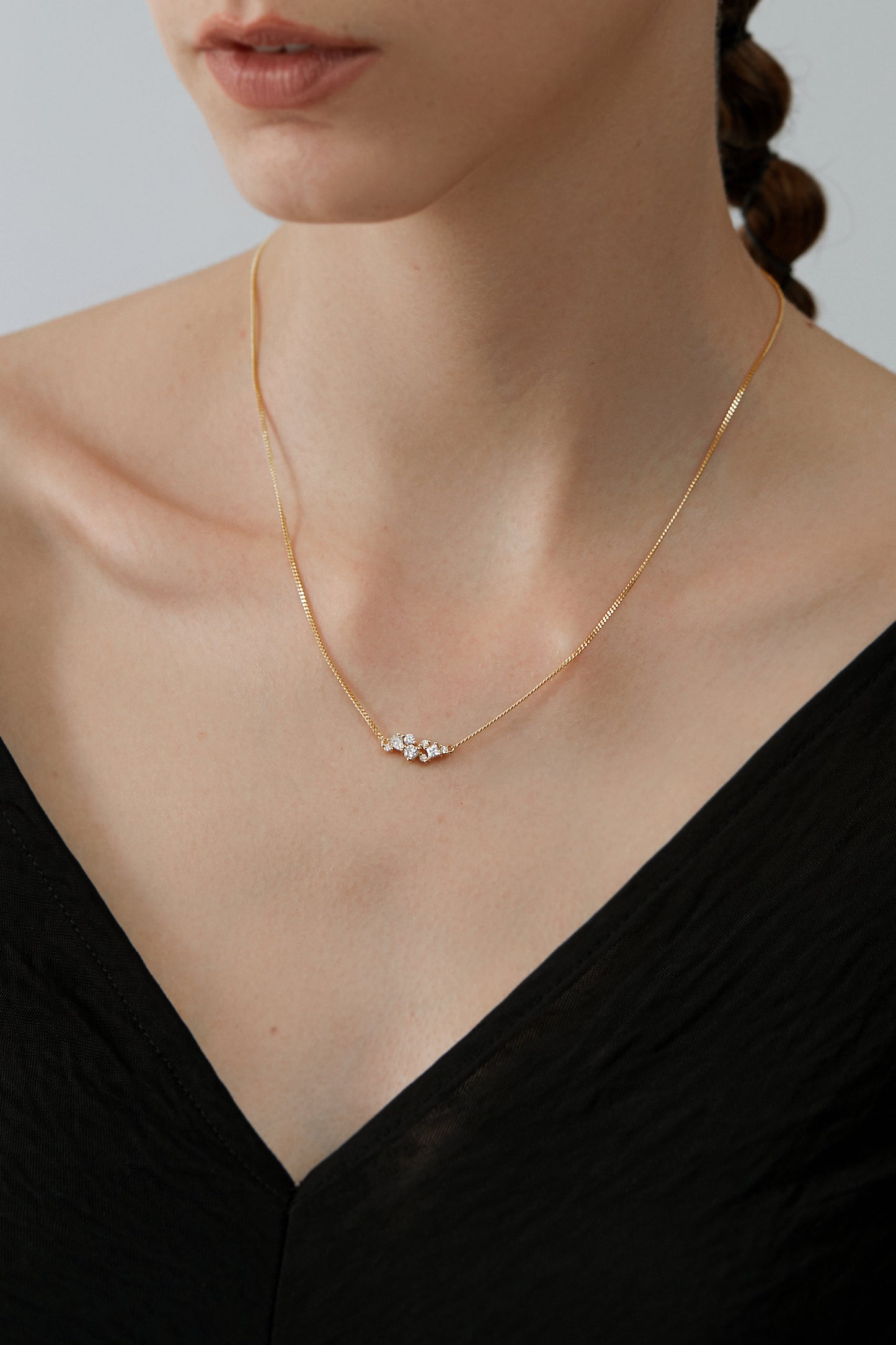 Hiamond Round Necklace