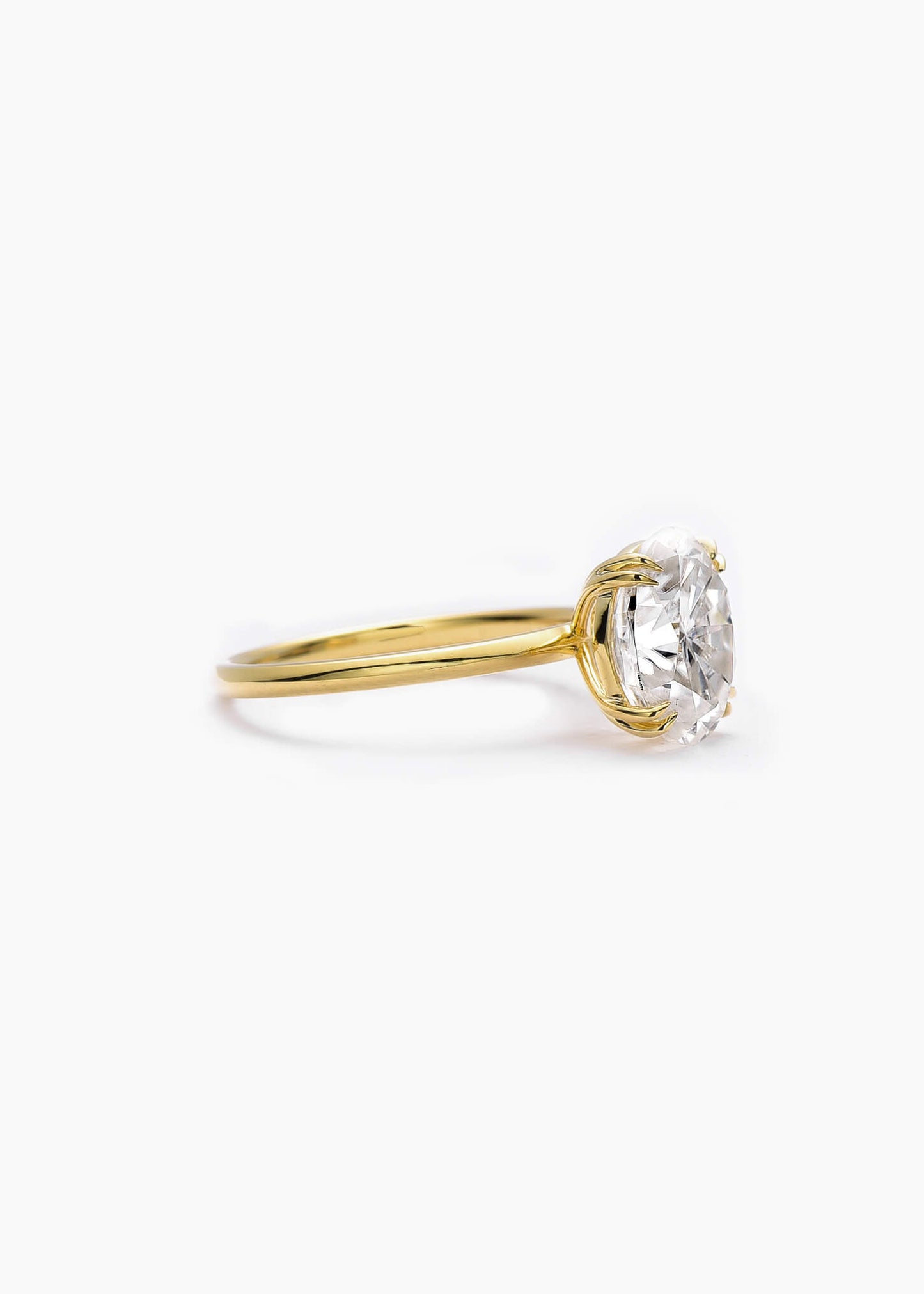 Lab-Grown Diamond Oval Cut Ring High Clarity (VS F Color)