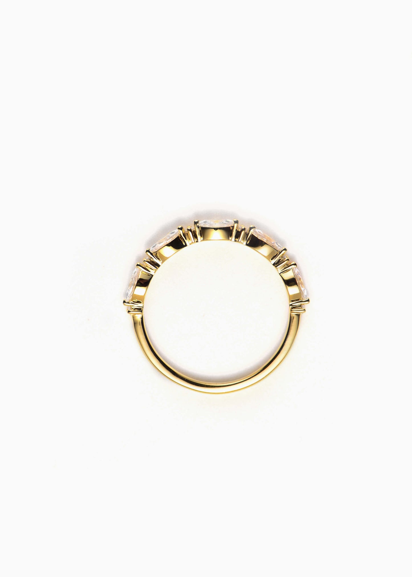 Hiamond Petite Diamond Distance ring